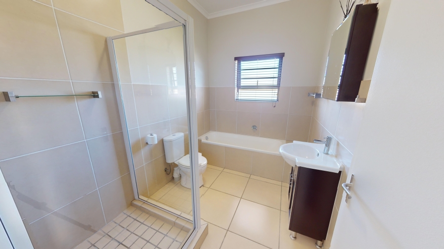 3 Bedroom Property for Sale in Heritage Park Western Cape